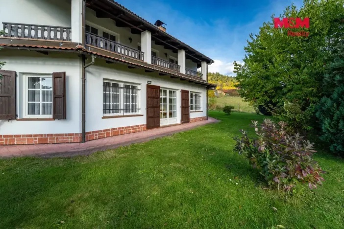 Prodej rodinného domu, Frýdštejn - Sestroňovice, 387 m2