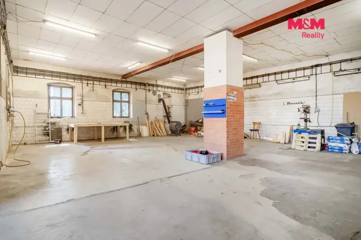 Prodej obchodního prostoru, Raspenava, Hejnická, 422 m2