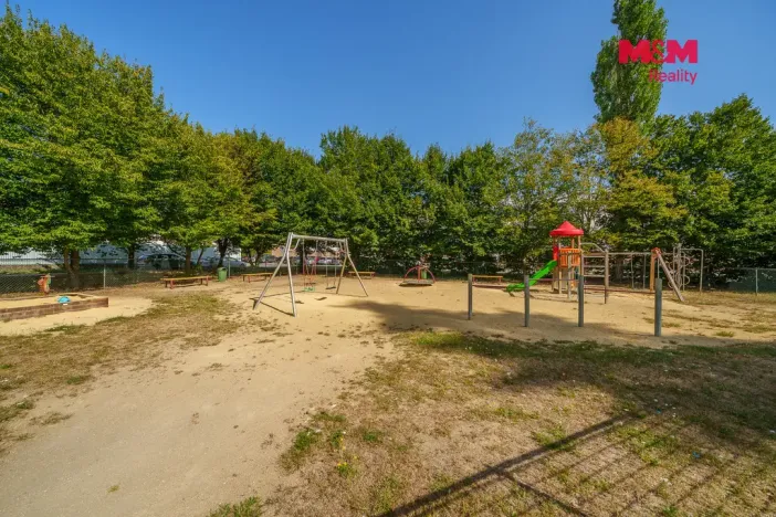 Prodej bytu 2+kk, Karlovy Vary - Stará Role, Jabloňová, 50 m2