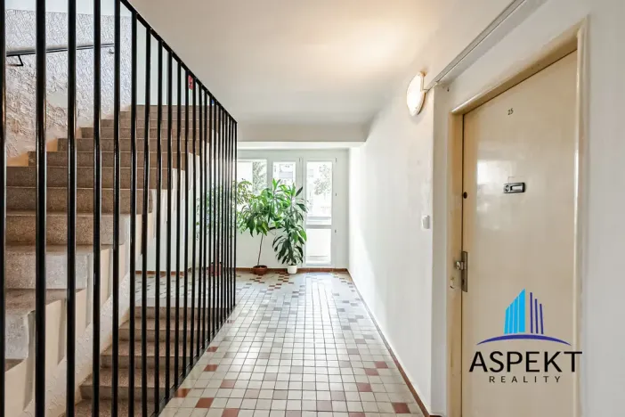 Pronájem bytu 1+kk, Praha - Vokovice, Evropská, 24 m2