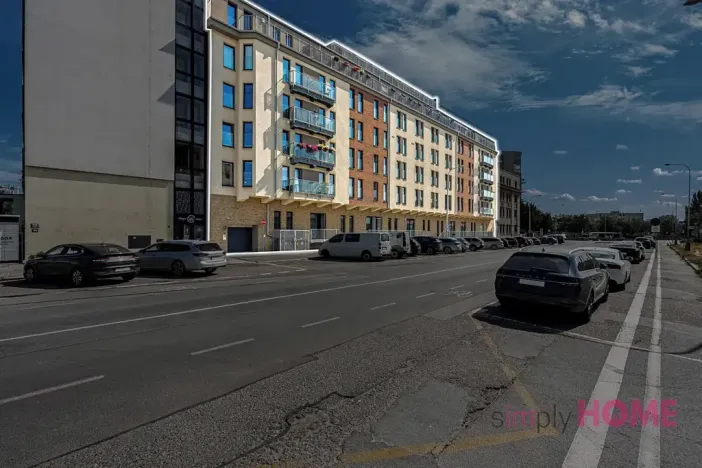 Prodej kanceláře, Praha - Holešovice, Jankovcova, 147 m2