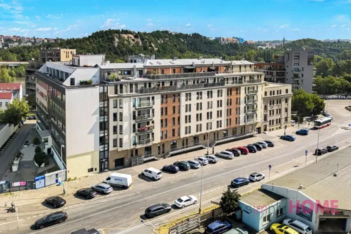 Prodej kanceláře, Praha - Holešovice, Jankovcova, 147 m2