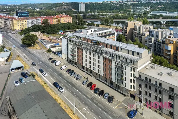 Prodej kanceláře, Praha - Holešovice, Jankovcova, 147 m2