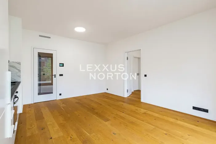Pronájem bytu 2+kk, Praha - Smíchov, Grafická, 56 m2