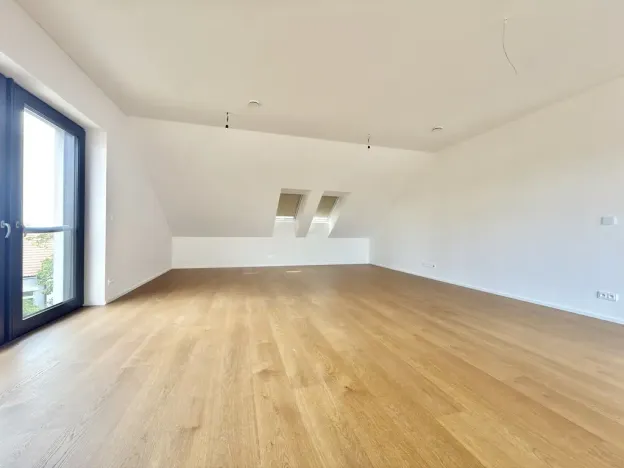 Prodej bytu 5+kk, Praha - Holyně, náměstí Pod lípou, 152 m2