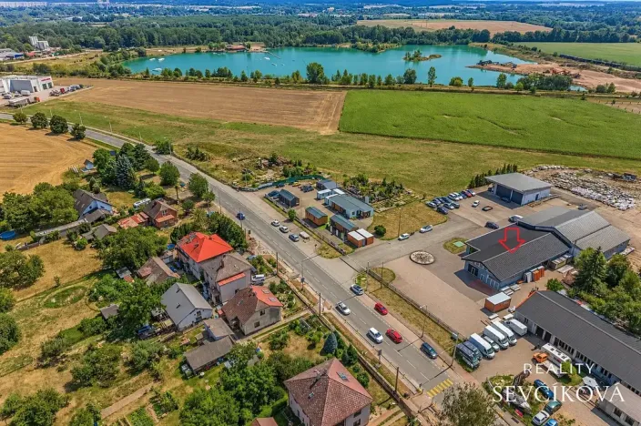 Pronájem obchodního prostoru, Hradec Králové, Vlčkovická, 700 m2