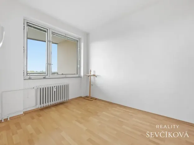 Prodej bytu 3+1, Hradec Králové, Na Občinách, 79 m2