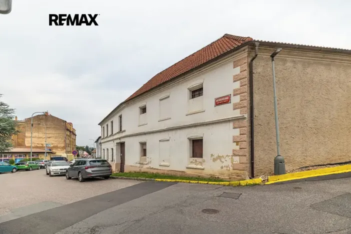 Pronájem skladu, Praha - Velká Chuchle, náměstí Chuchelských bojovníků, 85 m2