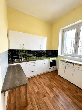 Prodej bytu 3+1, Zlín, třída Tomáše Bati, 76 m2