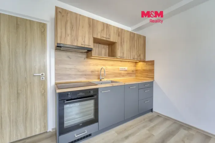 Pronájem bytu 2+kk, Sušice - Sušice II, V Drahelinkách, 40 m2