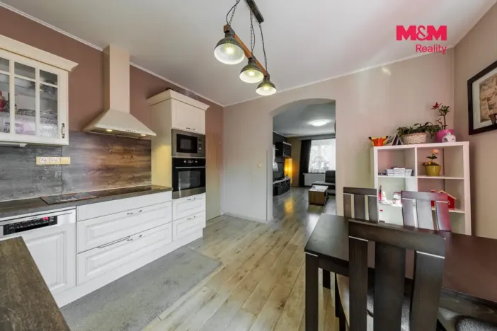 Prodej rodinného domu, Karlovy Vary - Doubí, Nová, 100 m2