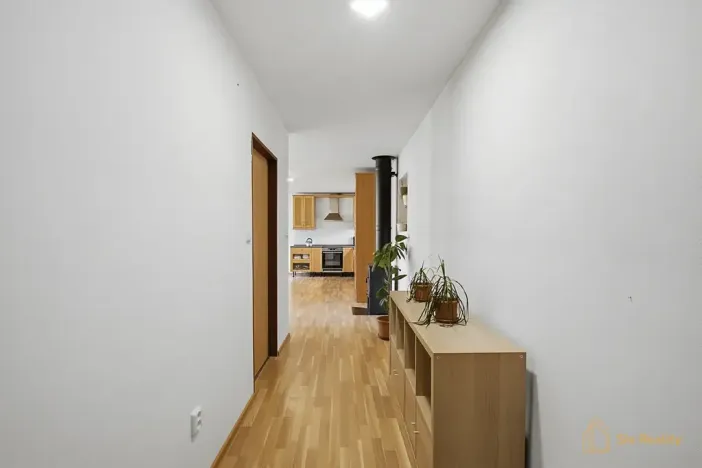 Prodej bytu 3+kk, Kněževes, 88 m2