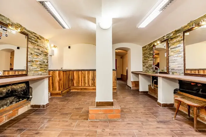 Prodej obchodního prostoru, České Budějovice, 66 m2