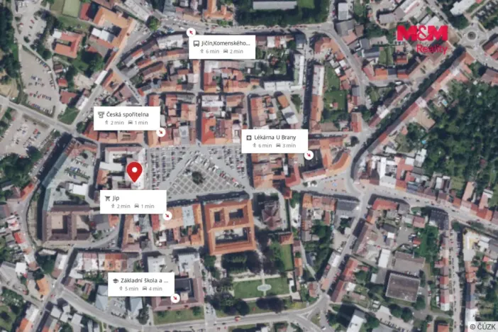 Pronájem bytu 2+1, Jičín - Staré Město, Valdštejnovo náměstí, 55 m2