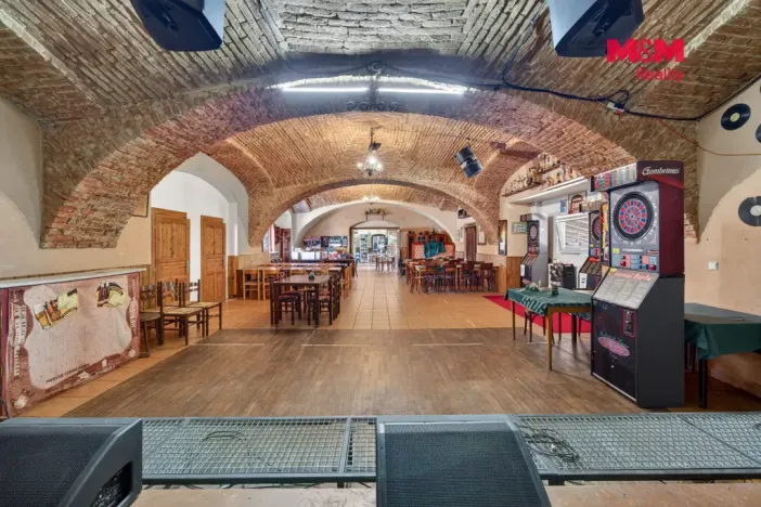 Prodej restaurace, Studená, Tyršova, 879 m2