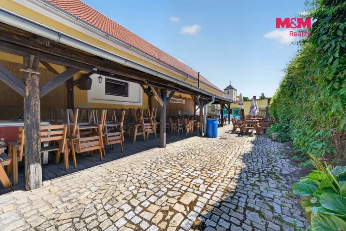 Prodej restaurace, Studená, Tyršova, 879 m2