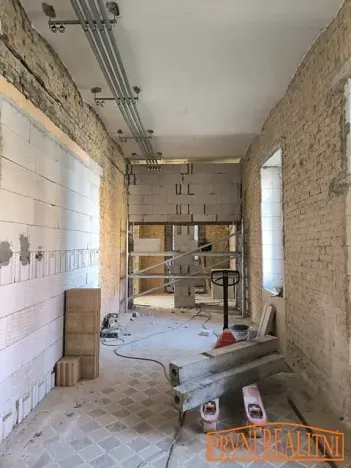 Prodej bytu 2+kk, Bystřice pod Hostýnem, Schwaigrovo nám., 44 m2