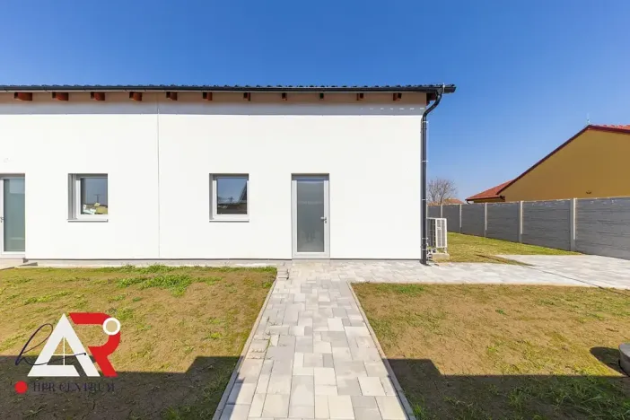 Prodej domu na klíč, Žabčice, 140 m2
