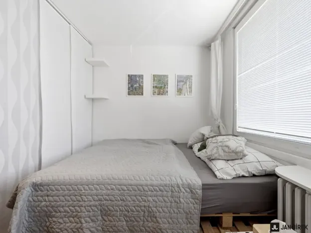 Pronájem bytu 2+kk, Hradec Králové - Třebeš, Urxova, 36 m2