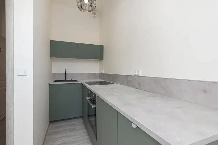Pronájem bytu 1+kk, Praha - Vršovice, Košická, 30 m2