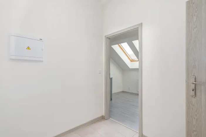 Pronájem bytu 1+kk, Praha - Vršovice, Košická, 30 m2