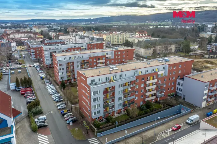 Pronájem garážového stání, Mladá Boleslav - Mladá Boleslav III, U Kasáren, 15 m2