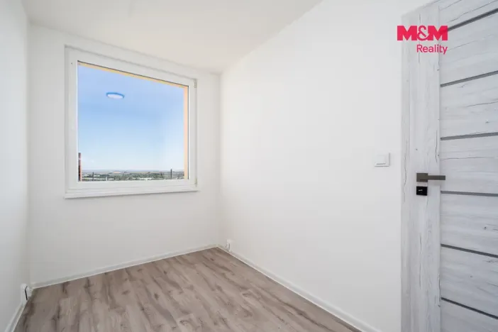 Pronájem bytu 3+kk, Chomutov, Vítězslava Nezvala, 49 m2