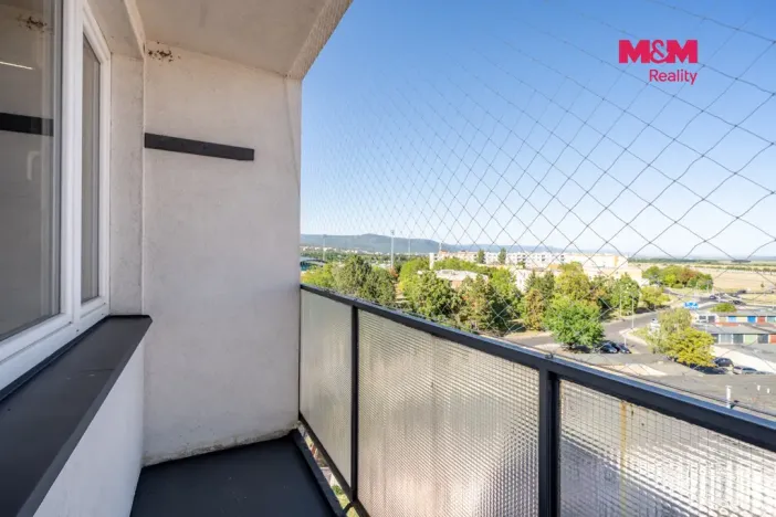 Pronájem bytu 3+kk, Chomutov, Vítězslava Nezvala, 49 m2