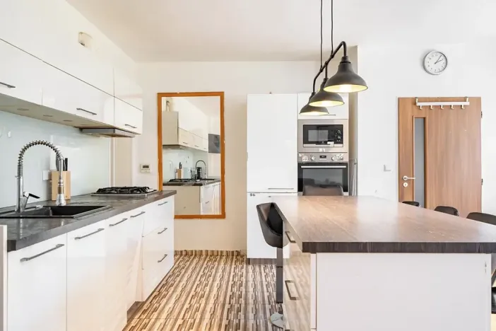 Prodej rodinného domu, Brno, náměstí Karla IV., 120 m2
