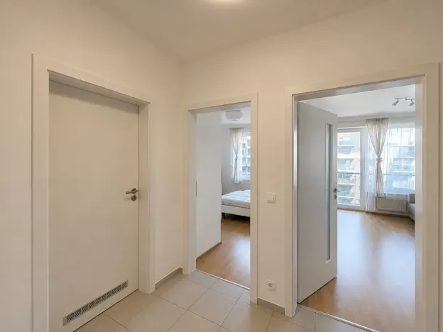 Pronájem bytu 2+kk, Praha - Hloubětín, Waltariho, 50 m2