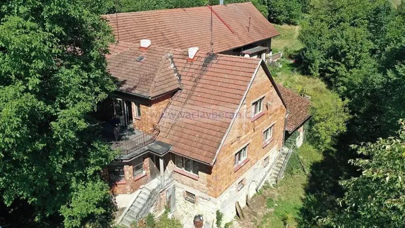 Prodej rodinného domu, Řetová, 225 m2
