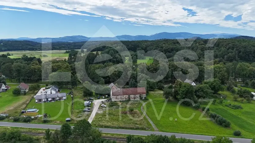Prodej komerční nemovitosti, Velká Kraš, 392 m2