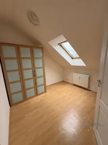 Pronájem bytu 3+1, Praha - Břevnov, Šlikova, 86 m2