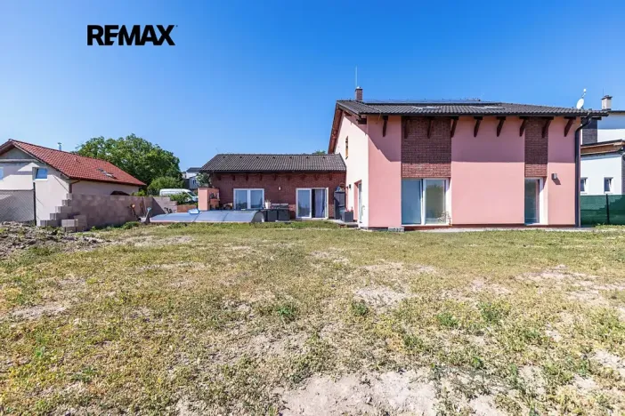 Prodej rodinného domu, Hradečno, 228 m2