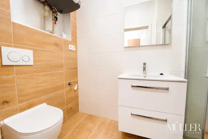 Pronájem bytu 1+kk, Dobruška, nám. F. L. Věka, 28 m2