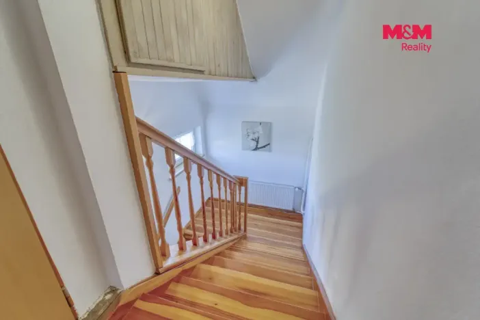 Prodej rodinného domu, Hřebeč, nám. Draha, 150 m2