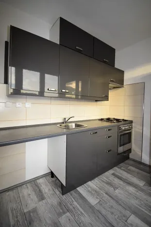 Pronájem bytu 2+1, Kadaň, Chomutovská, 53 m2