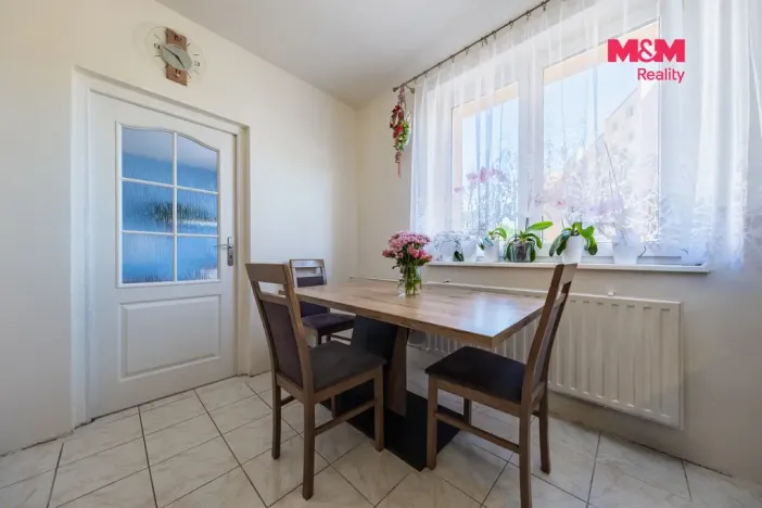 Prodej bytu 4+1, Klášterec nad Ohří - Miřetice u Klášterce nad Ohří, Ječná, 78 m2