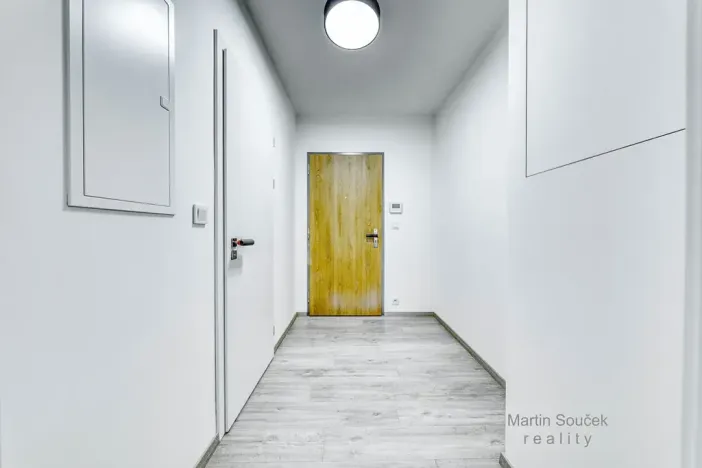 Pronájem bytu 2+kk, Praha - Řepy, Laudova, 60 m2