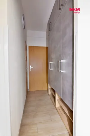 Pronájem bytu 1+1, Děčín - Děčín III-Staré Město, Rakovnická, 36 m2