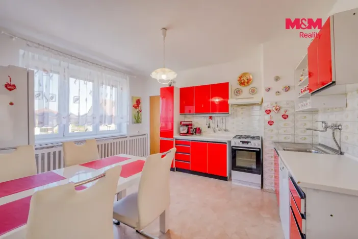 Prodej rodinného domu, Dobřany, Chlumčanská, 230 m2