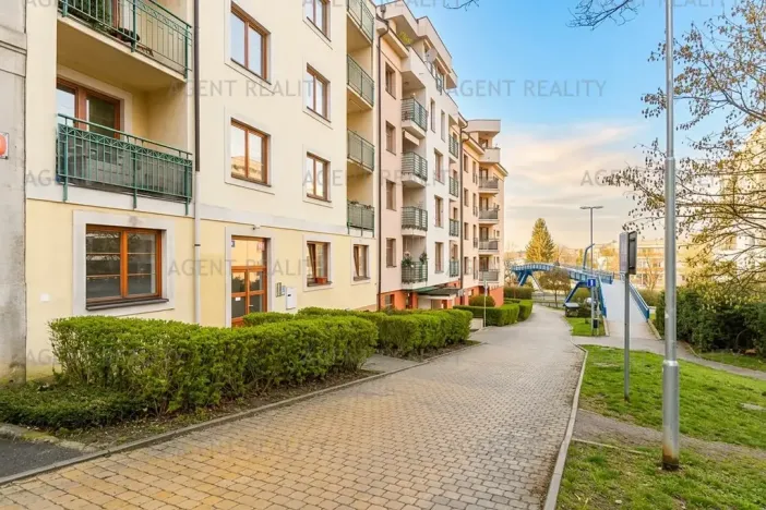 Pronájem bytu 2+kk, Praha - Břevnov, Slavníkova, 57 m2