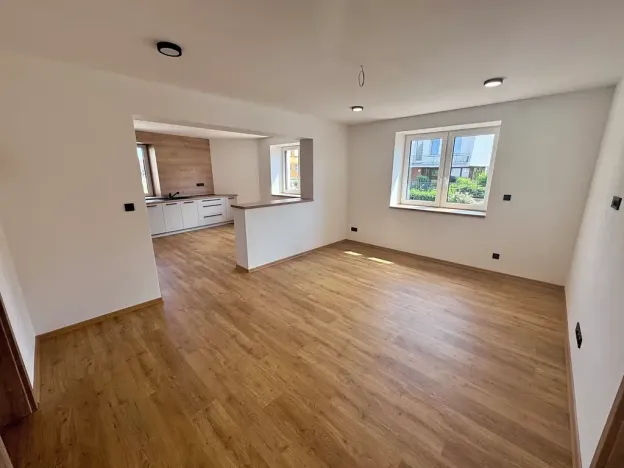 Prodej rodinného domu, Hroznová Lhota, 145 m2