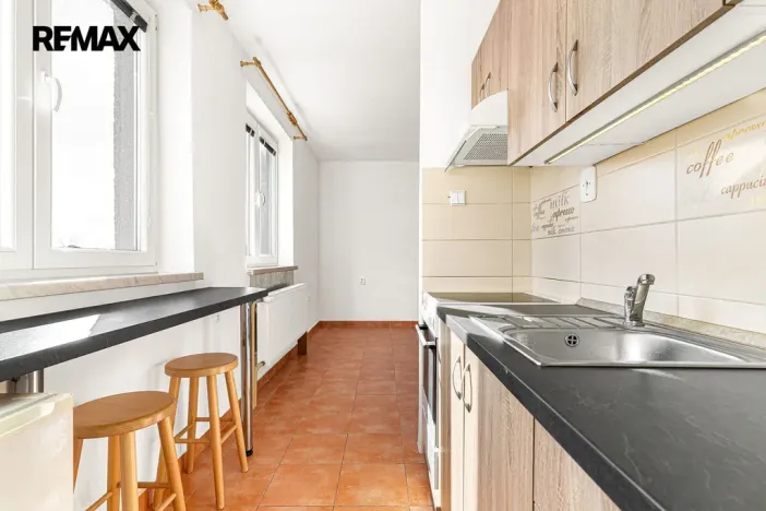 Pronájem bytu 1+kk, Pardubice - Černá za Bory, Na Vsi, 30 m2
