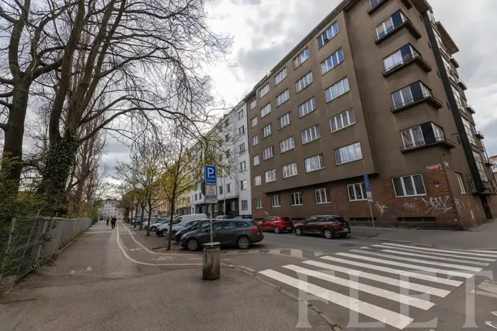 Pronájem bytu 2+kk, Praha - Holešovice, U Pergamenky, 58 m2