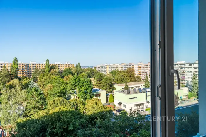Pronájem bytu 2+kk, Praha - Prosek, Vysočanská, 45 m2