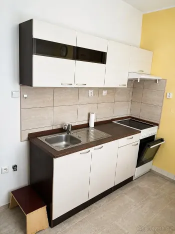Prodej bytu 2+1, Týnec nad Sázavou, Družstevní, 52 m2