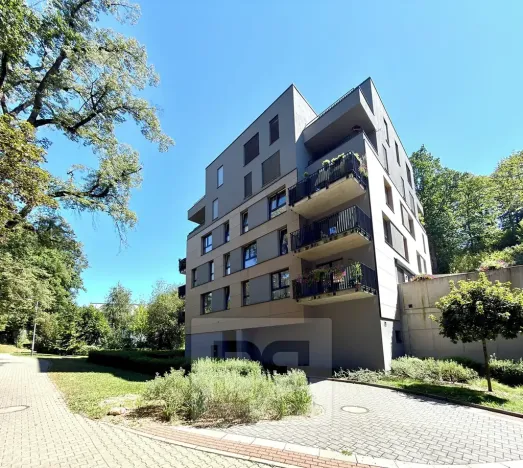 Pronájem bytu 1+kk, Liberec, Vítězná, 37 m2