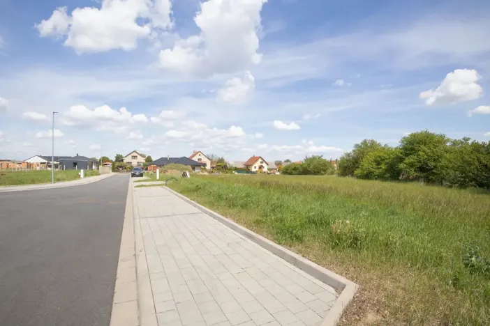Prodej pozemku, Stolany, 1366 m2