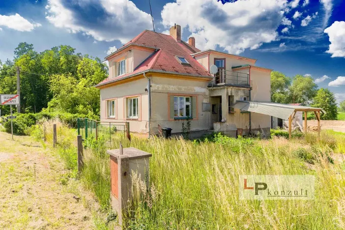 Prodej rodinného domu, Sezemice - Počaply, 181 m2
